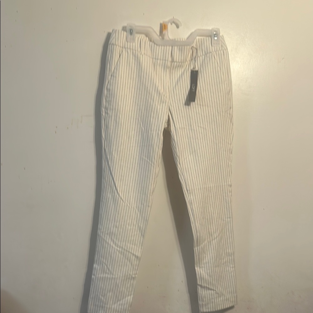 Loft women’s Striped White Pants Sz 4